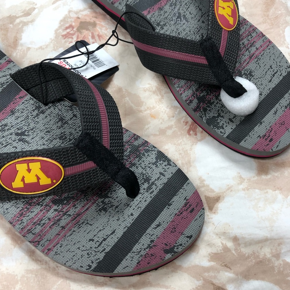 NCAA mens Minnesota Golden Gophers flip flops - Picture 2 of 3